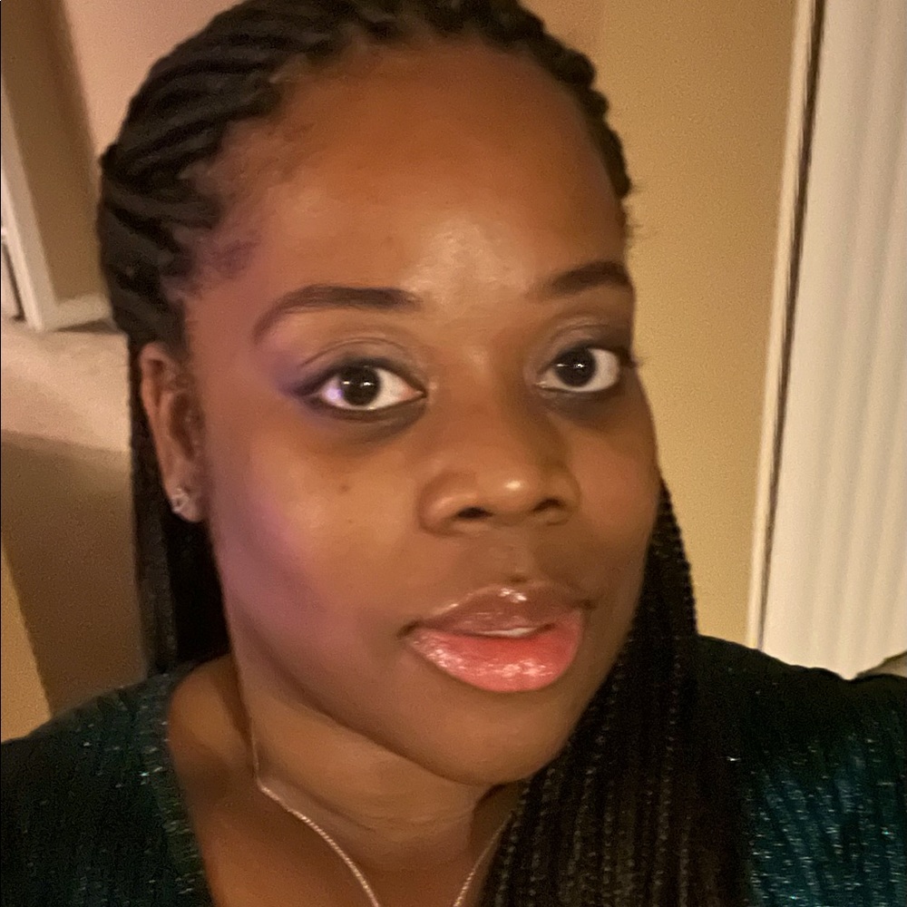 Meet your Posher, Sarai